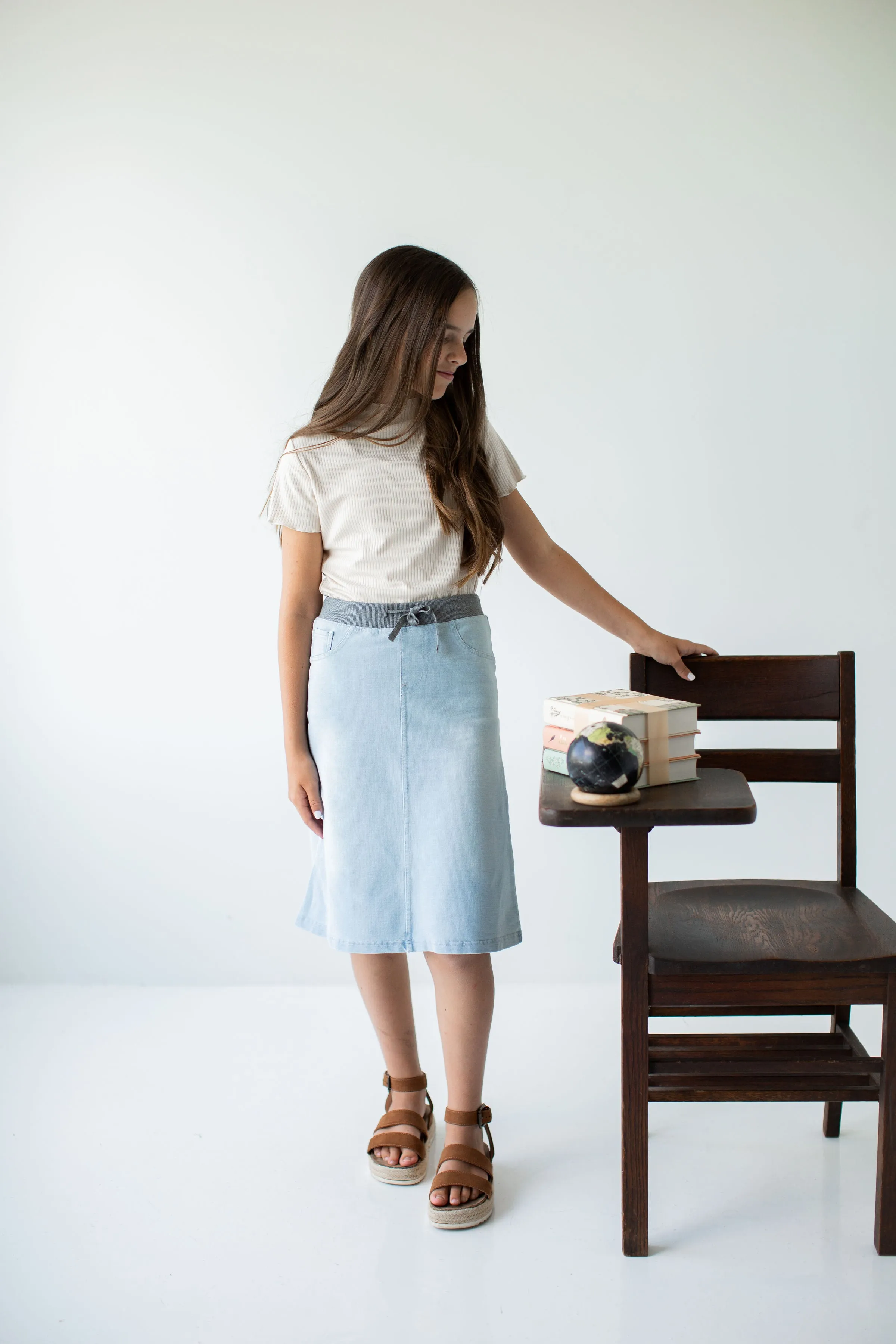 'Ava' Girl Knit Denim Skirt in Light Wash