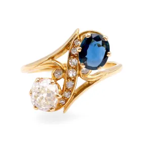 Belle Époque French Diamond and Sapphire 18k Yellow Gold Toi et Moi Ring