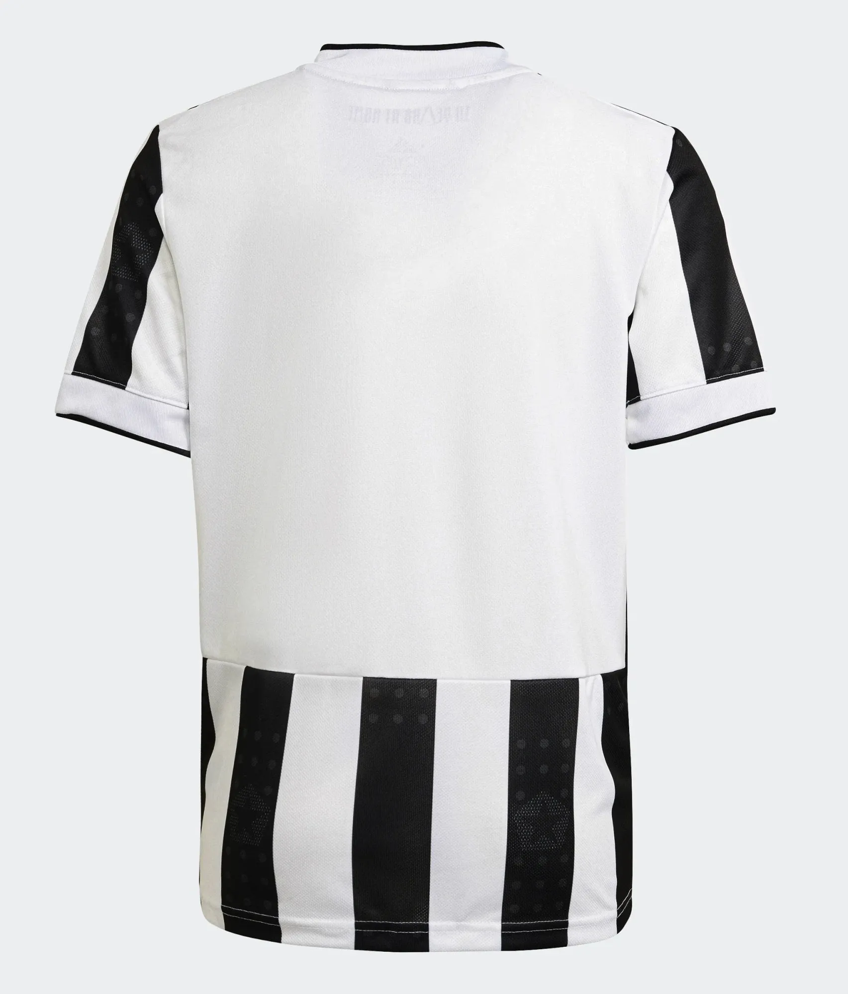 Boys • Football Juventus 21/22 Home Jersey GR0604