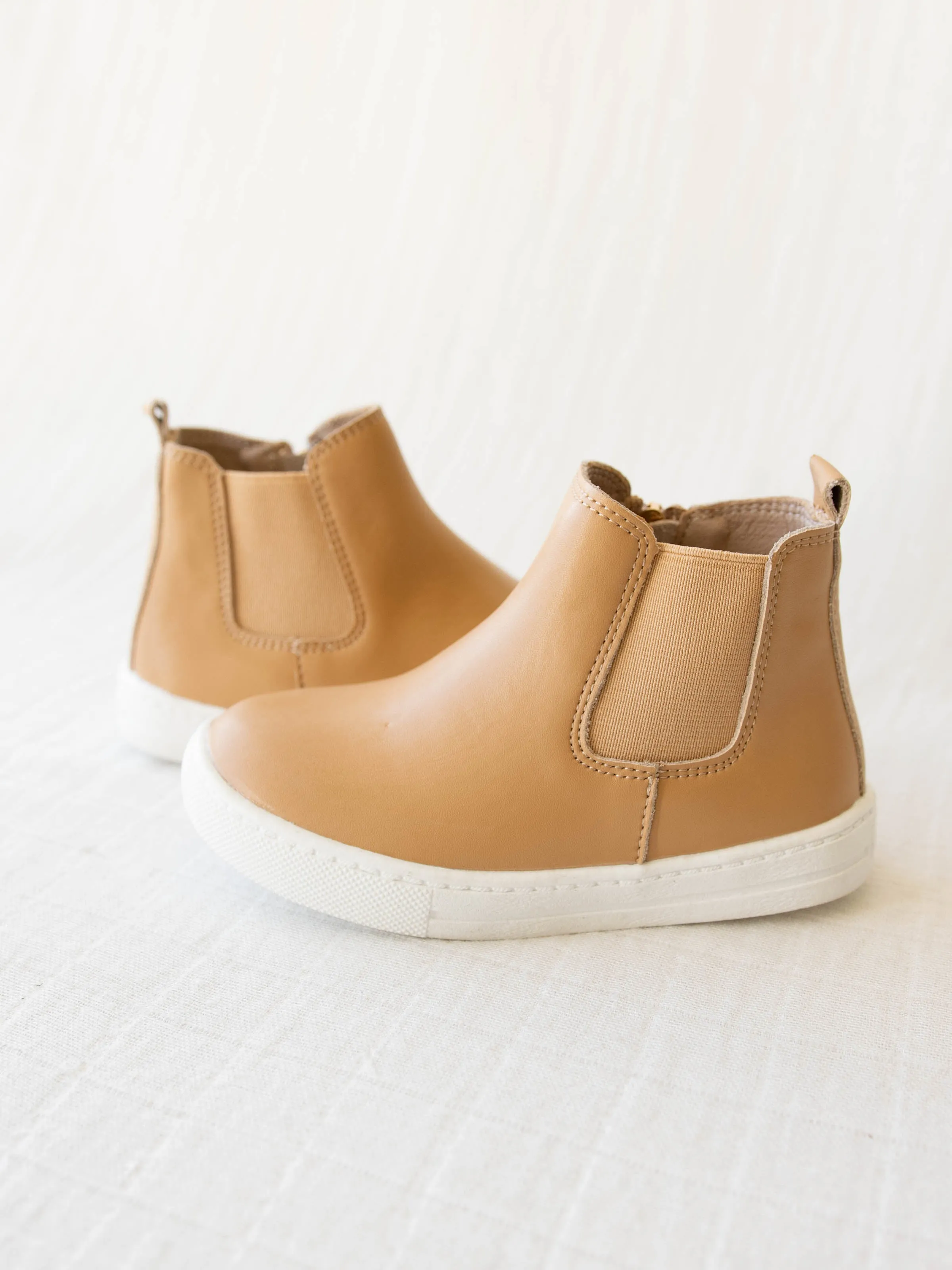 Chelsea Sneaker - Tan