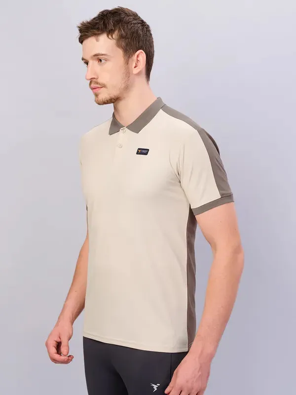 Men Colorblock Slim Fit Polo T-shirt with MATPIQ