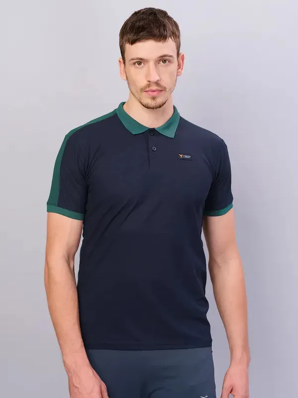 Men Colorblock Slim Fit Polo T-shirt with MATPIQ