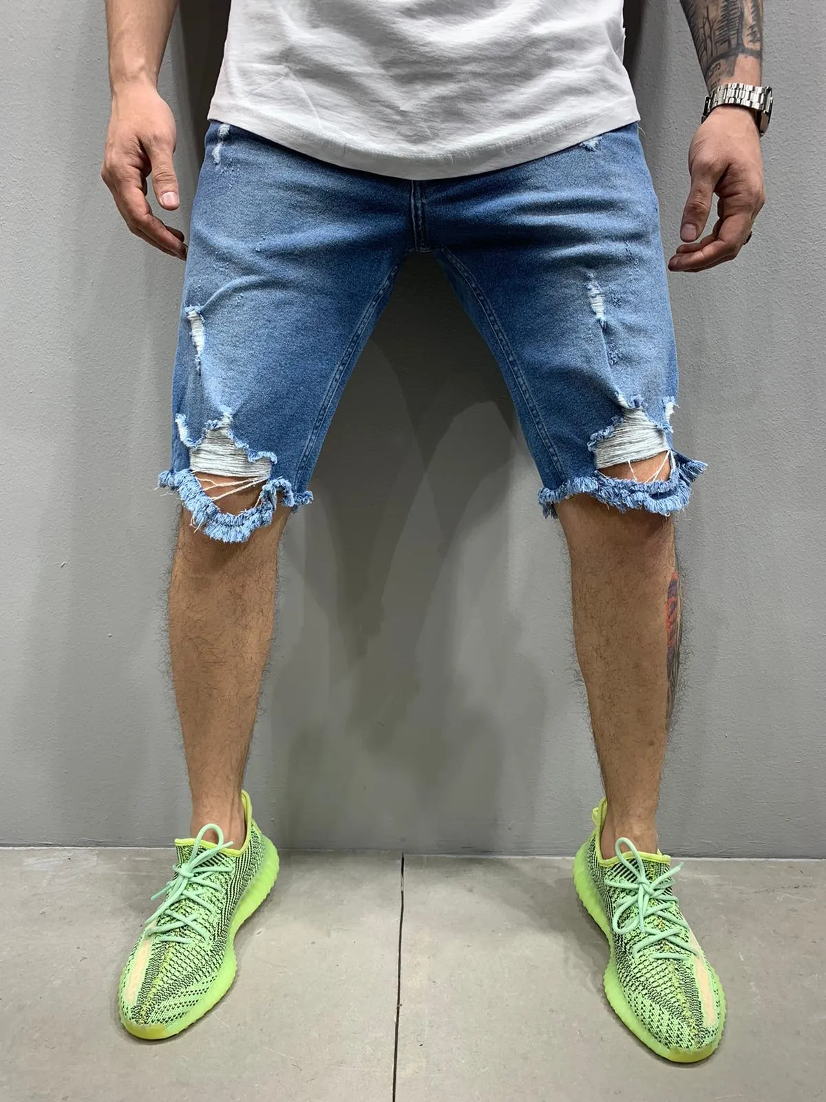 Sneakerjeans Blue Ripped Jeans Short AY886