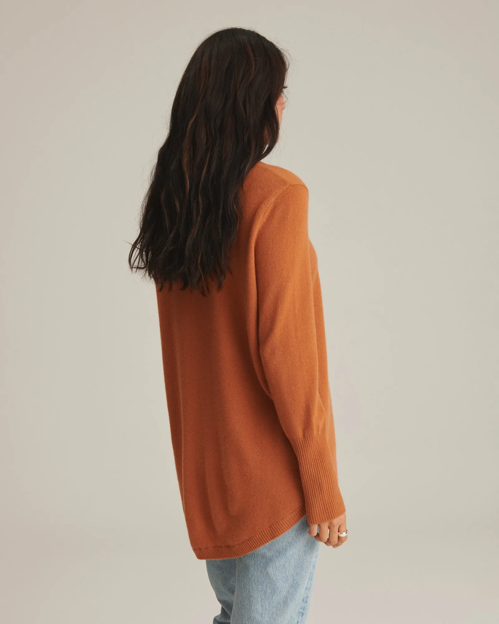 Soft by Naadam 100% Cashmere Crew Neck Curved Hem Sweater